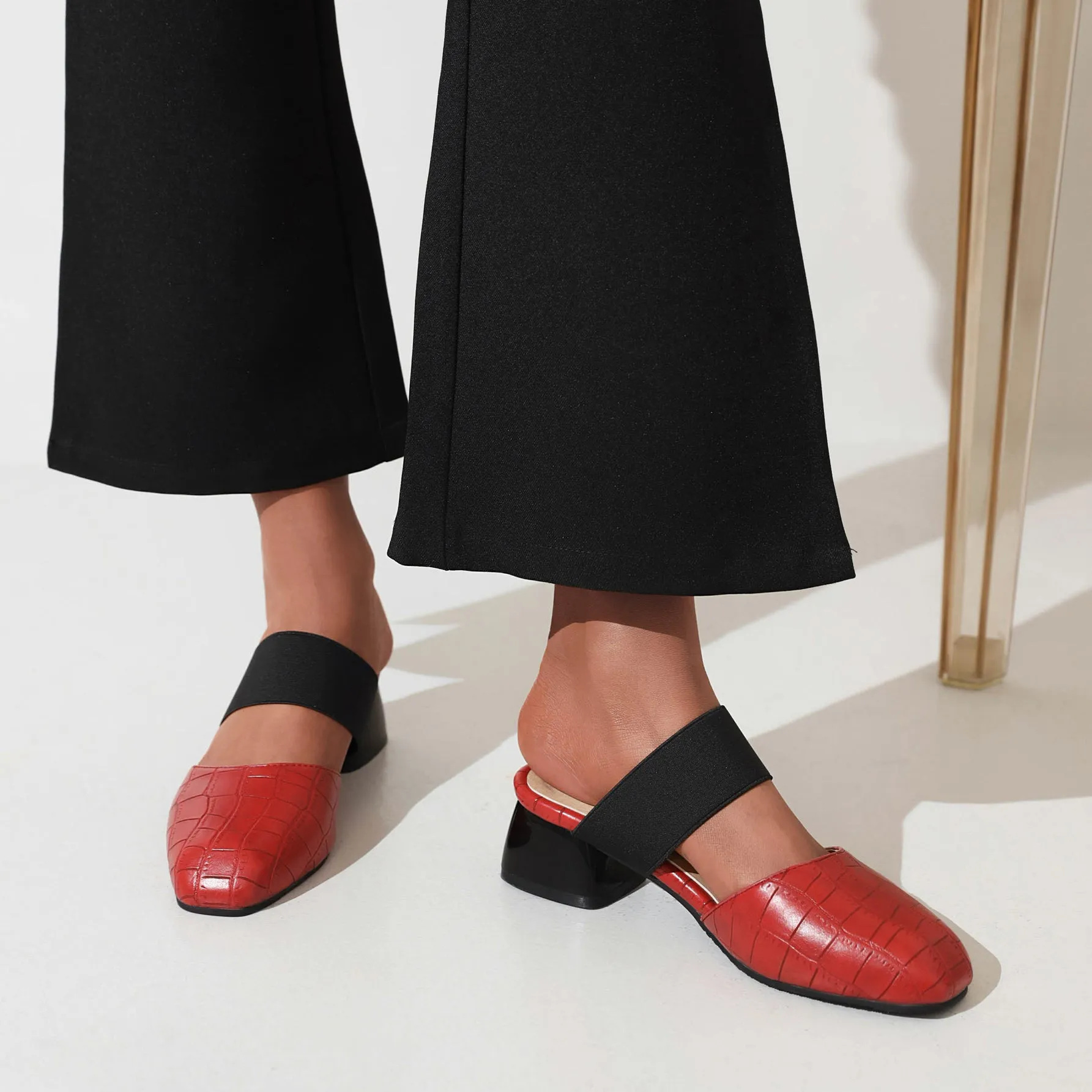 Bigsizeheels Simple Round Toe Flat Sandals - Red