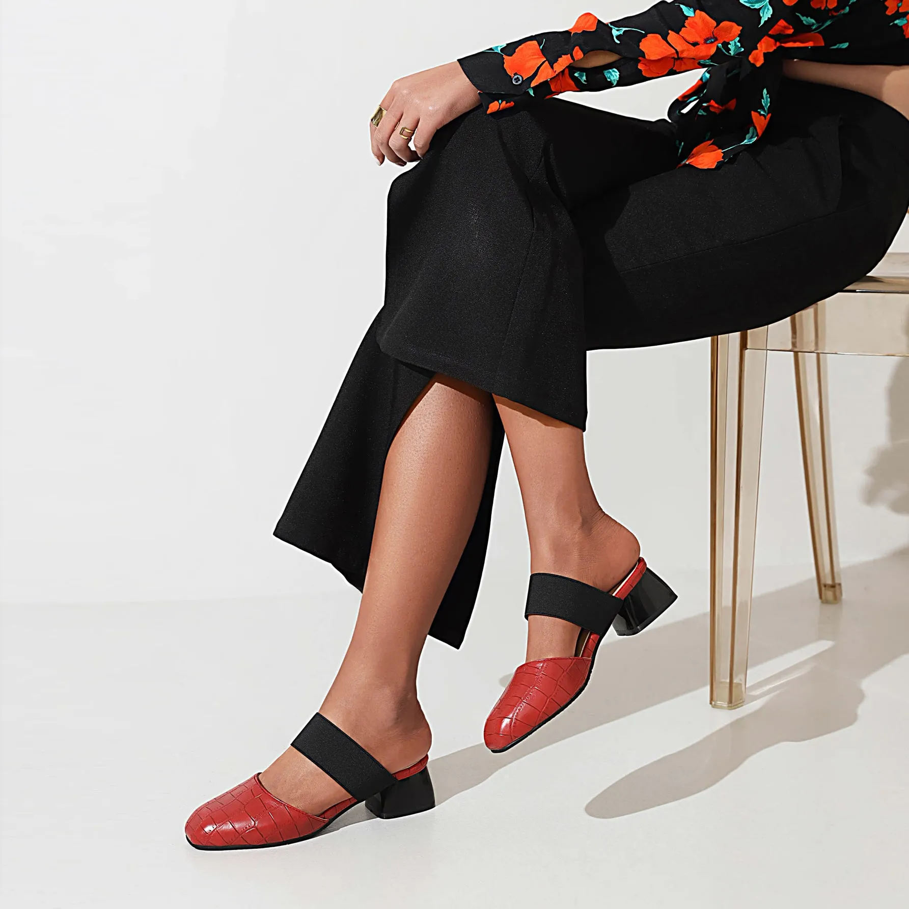 Bigsizeheels Simple Round Toe Flat Sandals - Red